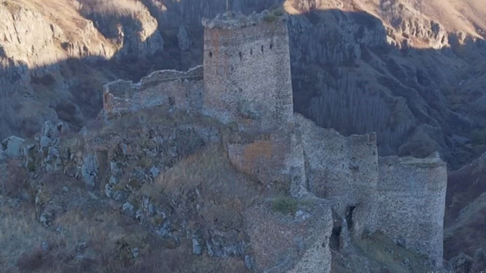 Tarihi Şeytan Kalesi havadan görüntülendi