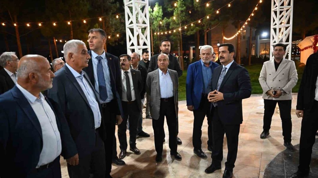 Taşkın, meclis üyeleriyle yatırımları inceledi