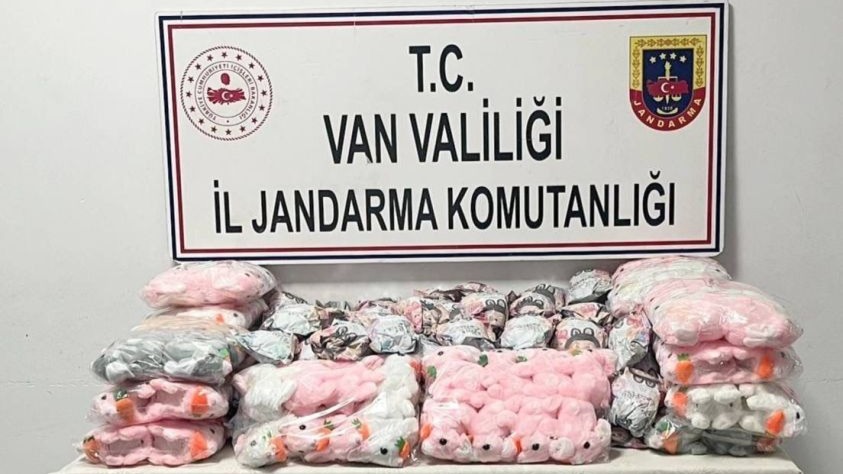 Van’da gümrük kaçağı sigara ve malzeme ele geçirildi
