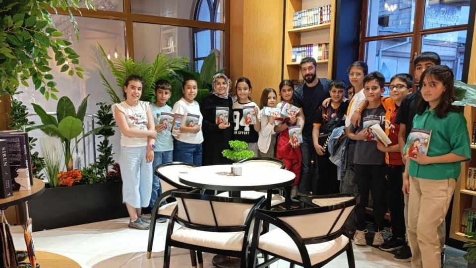Van&#039;da ‘Kitap Kaşifleri Kulübü’ minik öğrencileri kitap okumaya yönlendiriyor