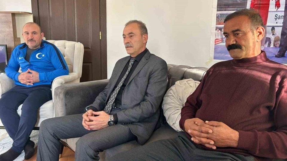 Vanlı sporcu Evin Erginoğuz, Türkiye’ye altın madalya getirdi