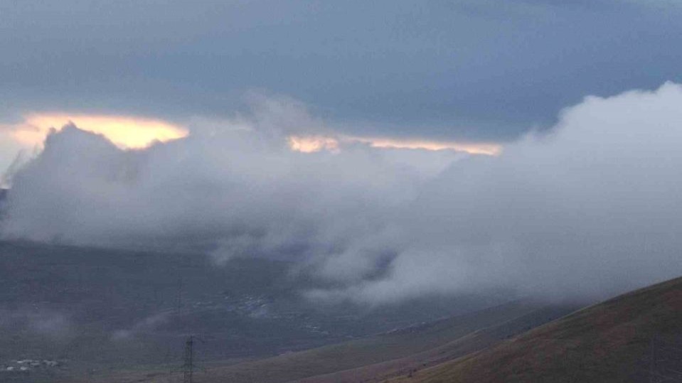 Yüksek kesimlere sis çöktü