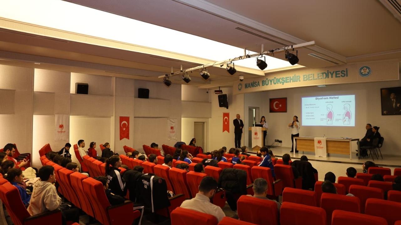 Yunusemre’de ‘Temiz Nefes Sağlıklı Gelecek&quot; paneli