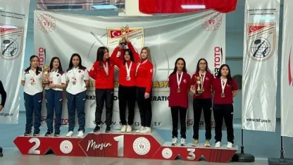 Erzurum ETÜ Atıcılık takımı Mersin’de birinci oldu