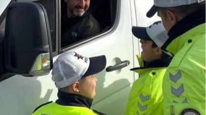 Erzincan Emniyetinden Engelliler Günü’nde öğrencilere özel trafik etkinliği