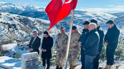Şehit Piyade Sözleşmeli Er Emrah Gündüz dualarla anıldı