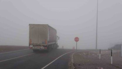 Yoğun sis ulaşımı olumsuz etkiledi