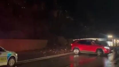 Hakkari-Van yolunda heyelan