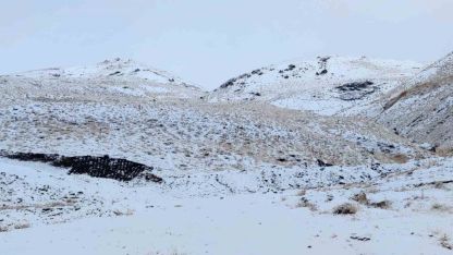 Van’da kış yüzünü gösterdi: Erek Dağı ve çevresi beyaza büründü