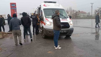 Muş-Bitlis kara yolunda trafik kazası: 3 yaralı