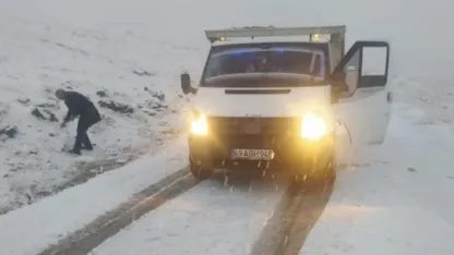 Muş’ta yoğun kar yağışı: Hasköy-Mutki yolu ulaşıma kapandı