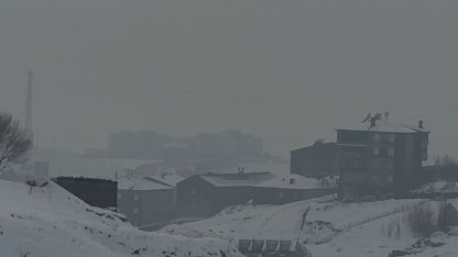 Yüksekova’da yoğun sis uçak seferlerini durdurdu