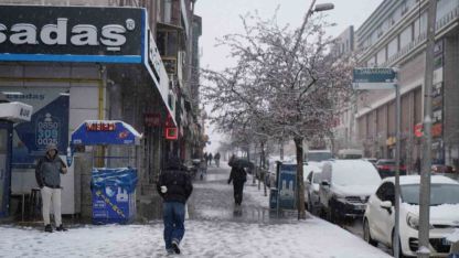 Erzurum güne karla başladı