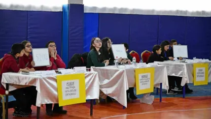 Okullar arası bilgi yarışması