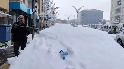Hakkari’de kar yağışı yerini sise bıraktı