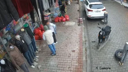 Iğdır’da giyim mağazasından çocukların hırsızlığı kamerada