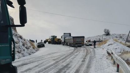 Muş’ta mahsur kalan 20 araç kurtarıldı