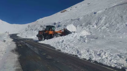 Van-Bahçesaray yolu ulaşıma açıldı