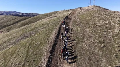 Muş’ta "Adımlarla Keşfet" projesi kapsamında doğa yürüyüşü