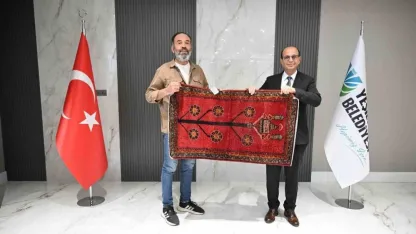 "Gençlik ve Ailem" konulu kısa film yarışması konukları, Başkan Geçit ile bir araya geldi