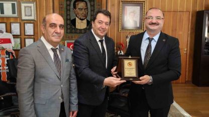 Rektör Hacımüftüoğlu, DAGC ve DGF yönetimini kabul etti