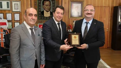 Rektör Hacımüftüoğlu, DAGC ve DGF yönetimini kabul etti