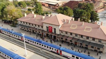 Depremlere direnen yapı: Erzincan Tren Garı