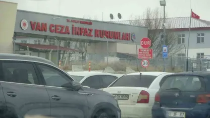 Van'da yüksek güvenlikli cezaevinde tahliye hareketliliği