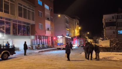 Uzundere’de çatı katı yangını korkuttu