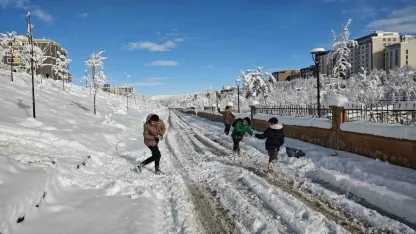 Muş’ta eğitime kar engeli: Okullar 1 gün tatil