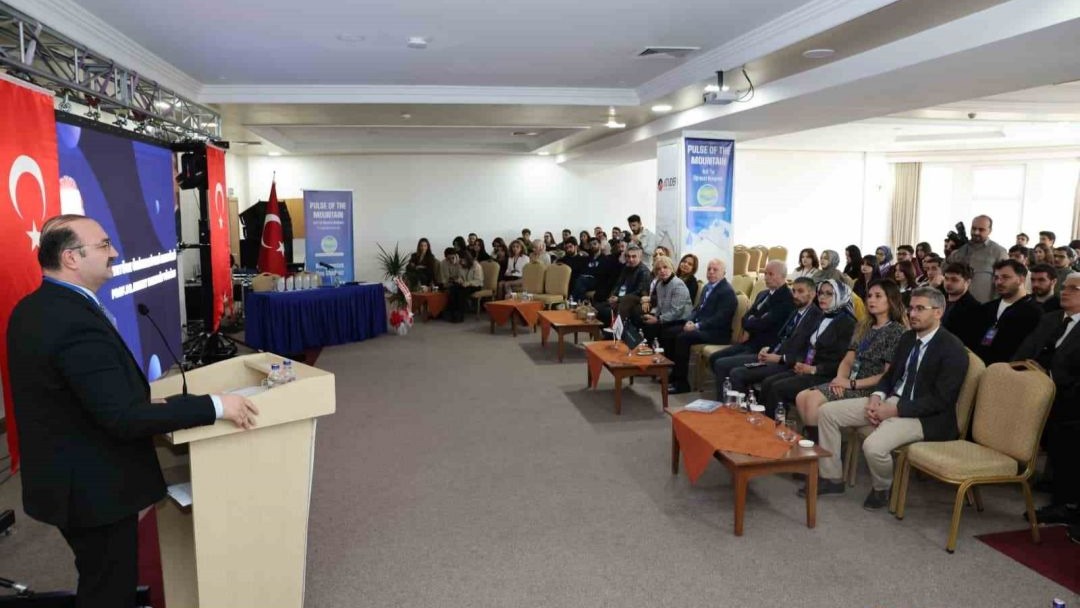 Acil tıp öğrenci kongresi Erzurum’da başladı