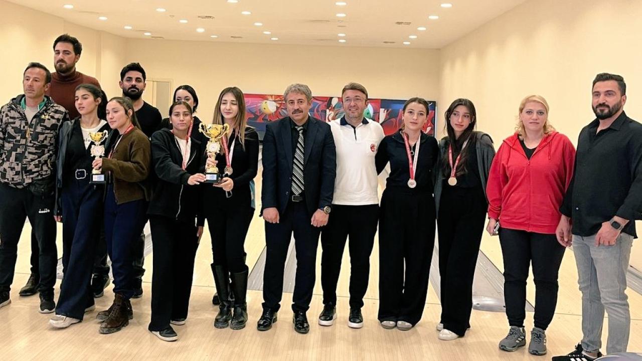 Ağrı’da Bowling Müsabakaları Nefes Kesti
