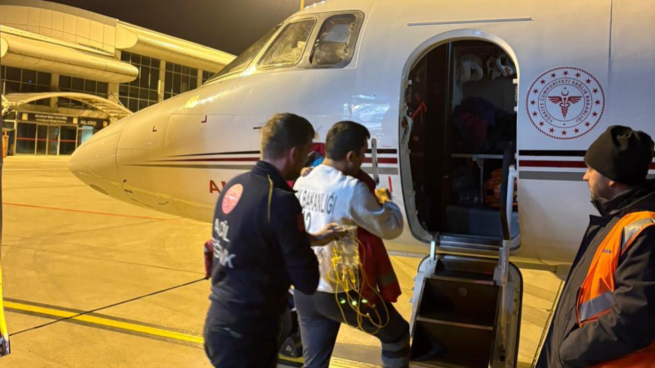 Ağrı’da minik hasta hava ambulansıyla Ankara’ya sevk edildi