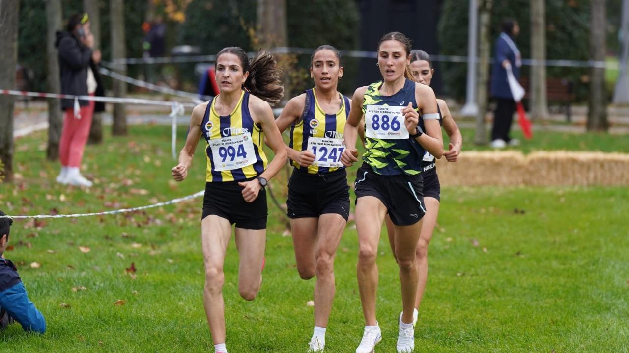 AİÇÜ’lü Sporcu Ruken Tek, Avrupa Kros Şampiyonası’nda Türkiye’yi Temsil Edecek