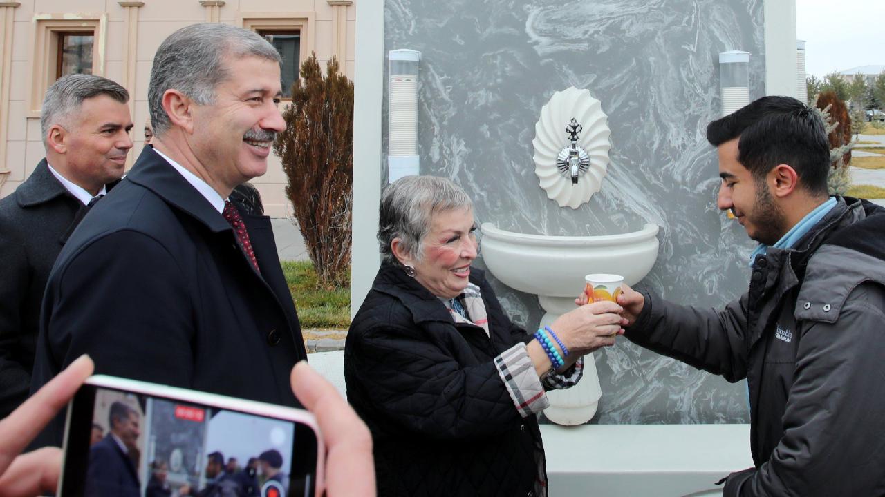 AİÇÜ’de “Çorba Çeşmesi” Hizmete Açıldı