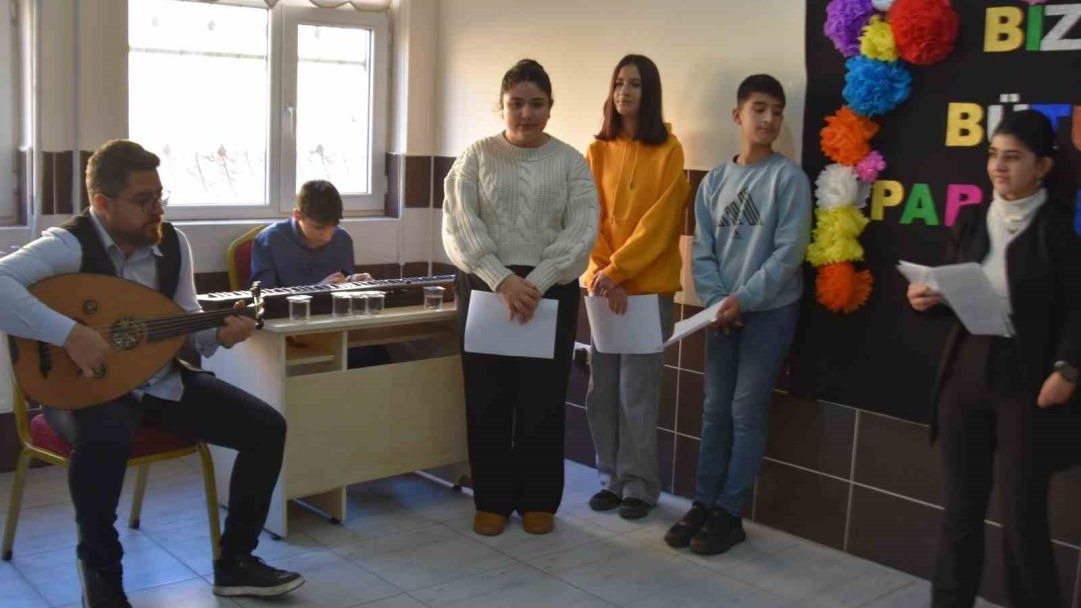 Bitlis’te özel öğrencilerden anlamlı konser