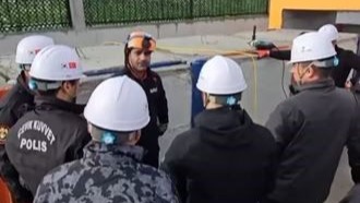 Çevik kuvvet polisine  ‘’Enkazda Arama ve Kurtarma Temel Eğitimi’’