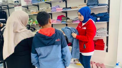 Doğubayazıt’ta Kızılay Butiği İhtiyaç Sahibi Ailelere Umut Oldu