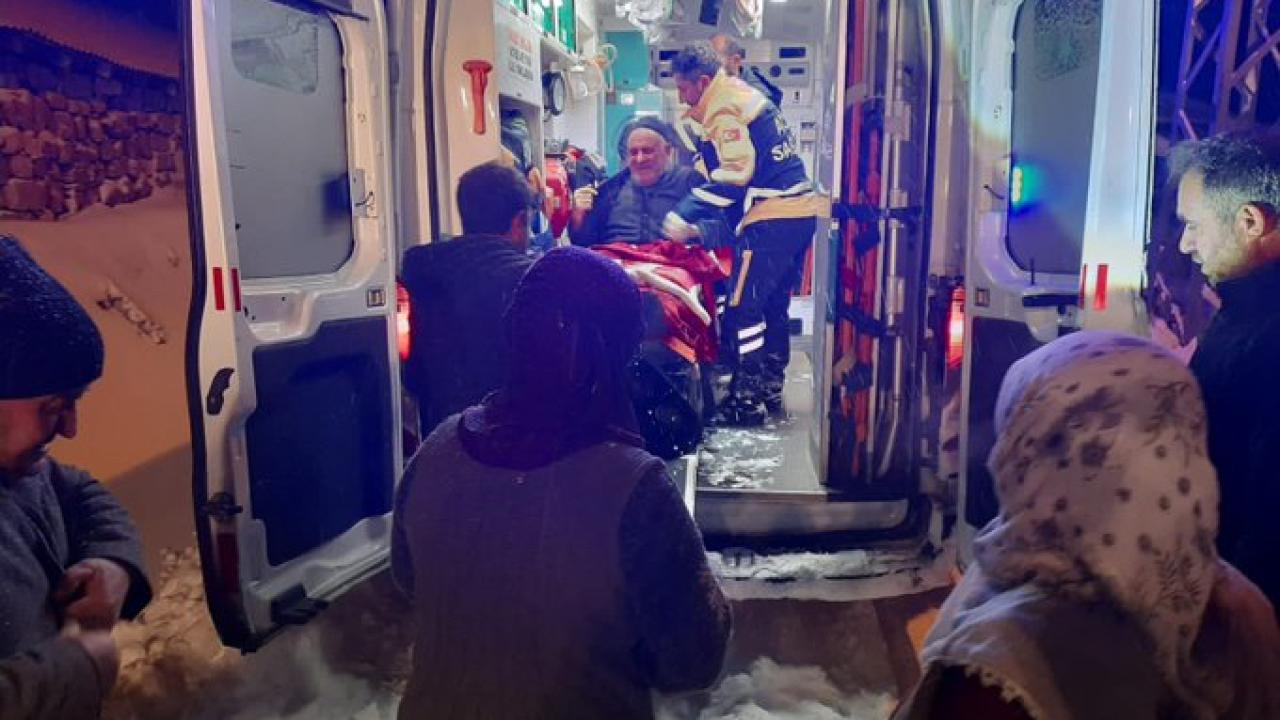 Eleşkirt’te 71 yaşındaki hasta için zamanla yarış