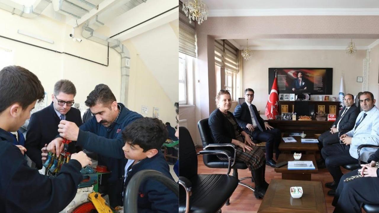 Erciş Kaymakamı Murat Karaloğlun Mesleki Liseyi Ziyaret Etti