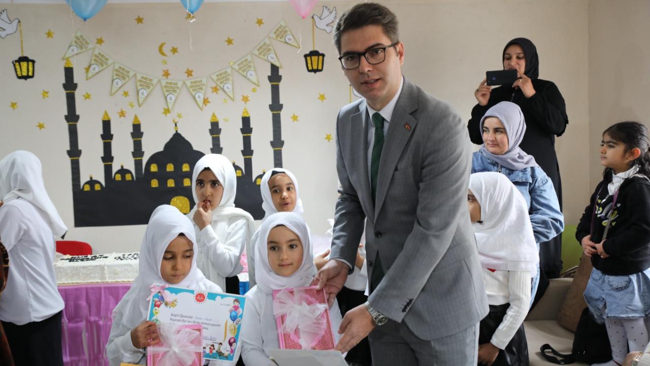 Erciş’te 40 Minik Yürek Kur’an’la Buluştu