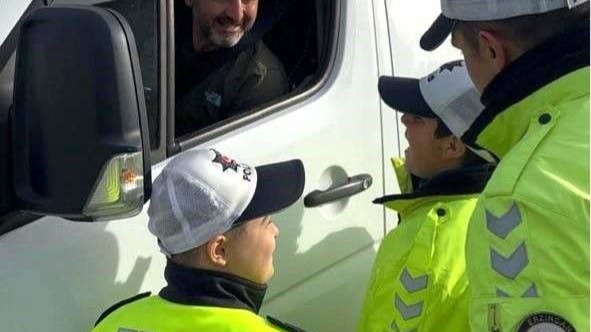 Erzincan Emniyetinden Engelliler Günü’nde öğrencilere özel trafik etkinliği
