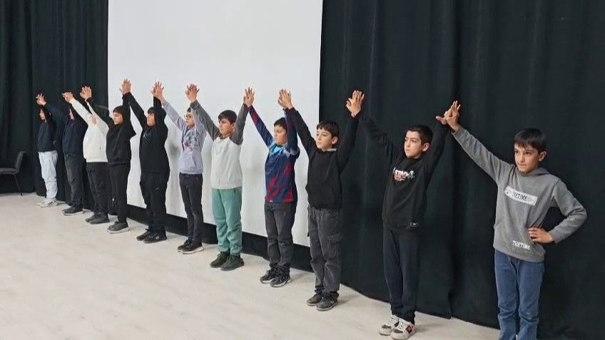 Erzurum Aşkaleli öğrenciler halk oyunları yarışmasına iddialı hazırlanıyor