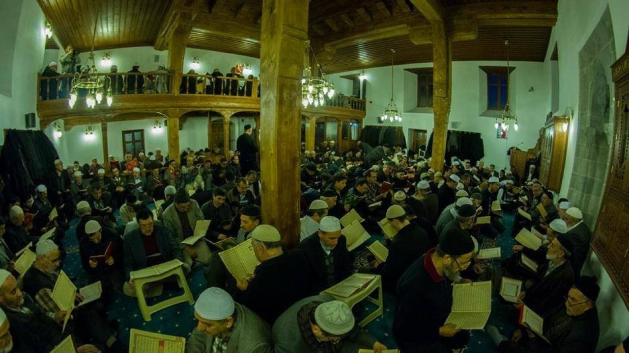Erzurum’da asırlık gelenek 1001 Hatim başlıyor