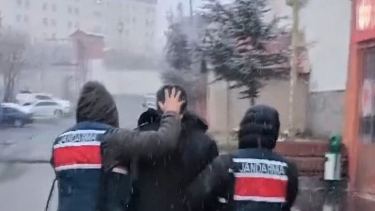 Hakkari’de 2 firari hükümlü yakalandı