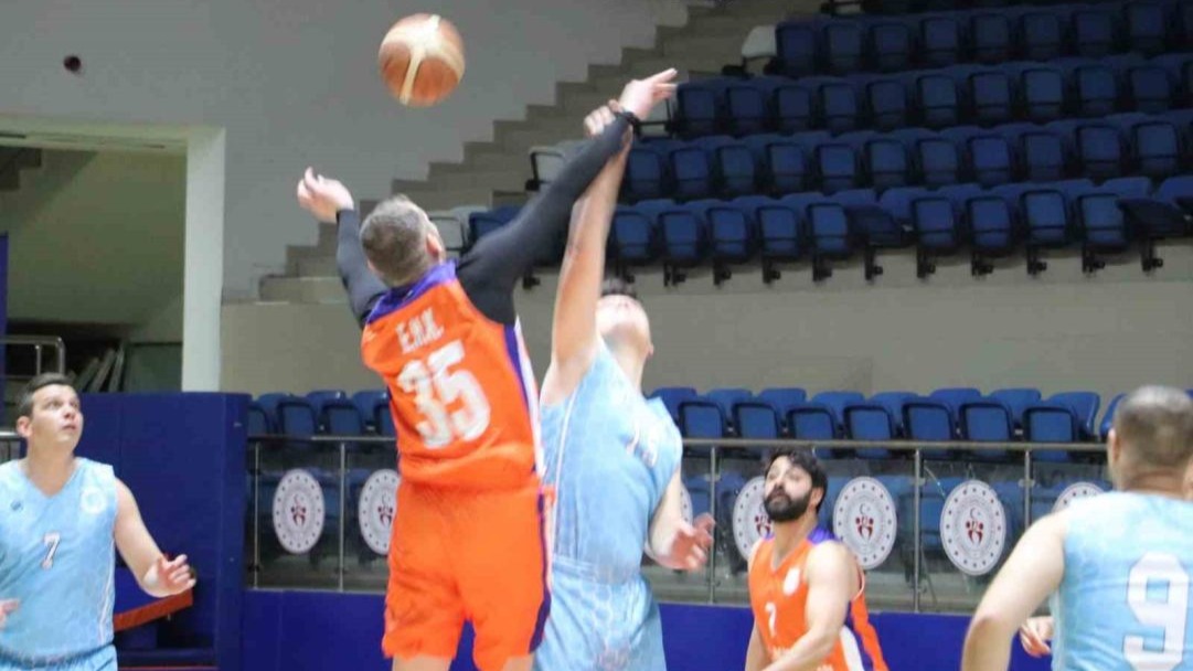 Hakkâri’de kurumlar arası basketbol heyecanı başladı