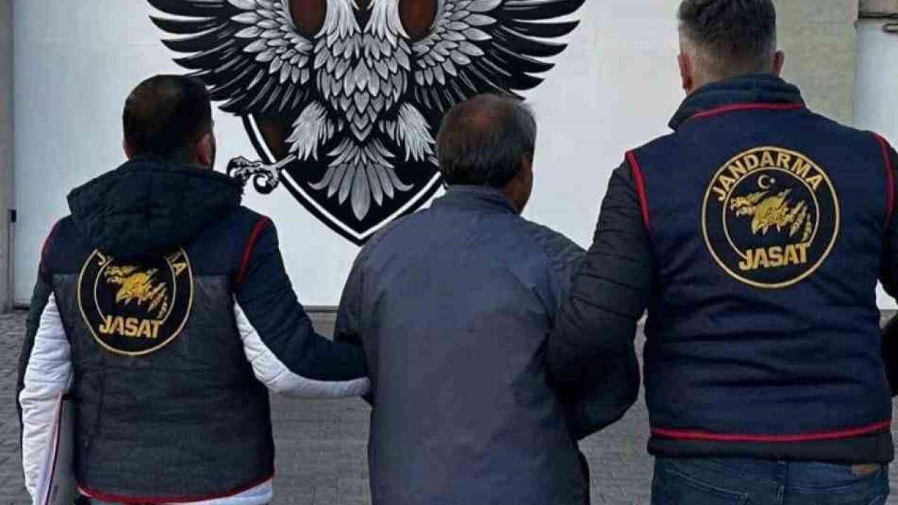 Jandarmadan kasten adam öldürme suçundan aranan zanlıyı yakaladı