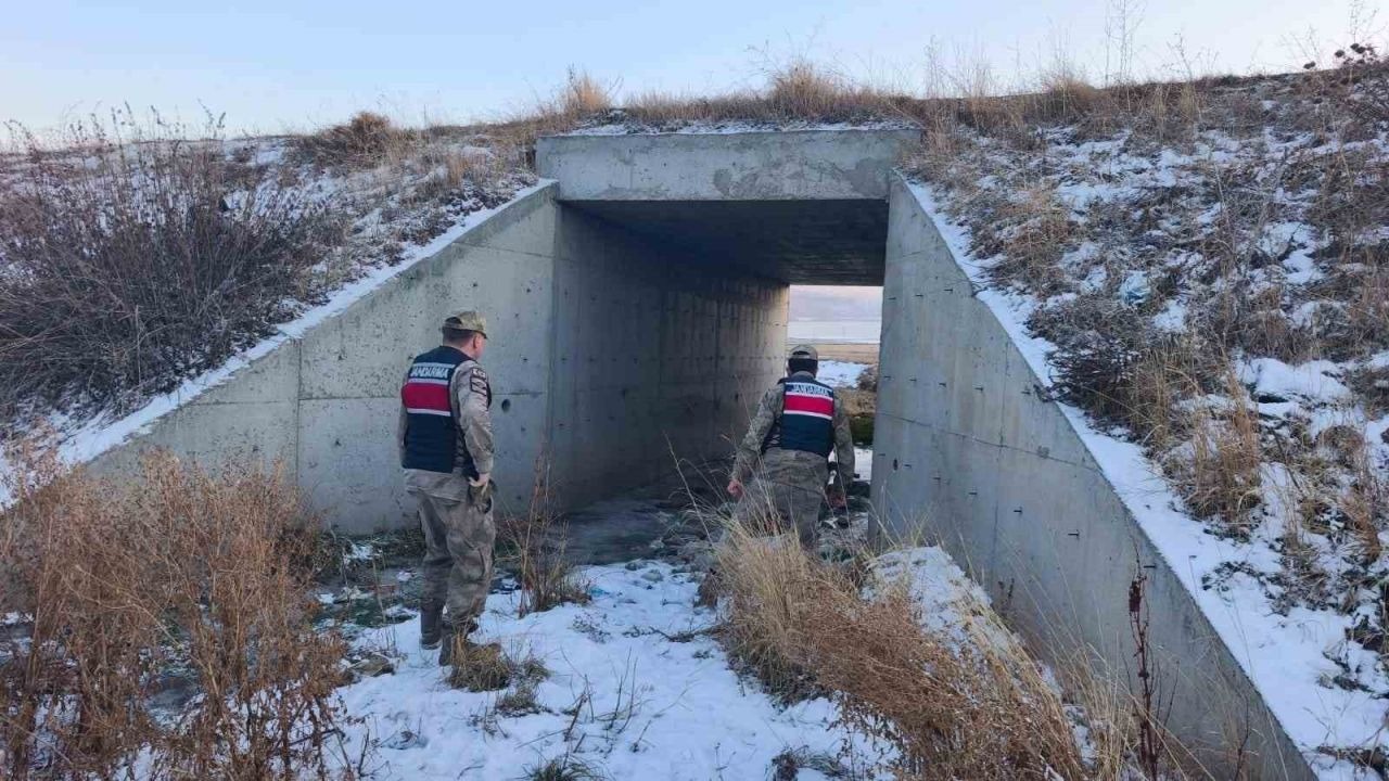 Kars’ta jandarmadan huzurlu okul uygulaması