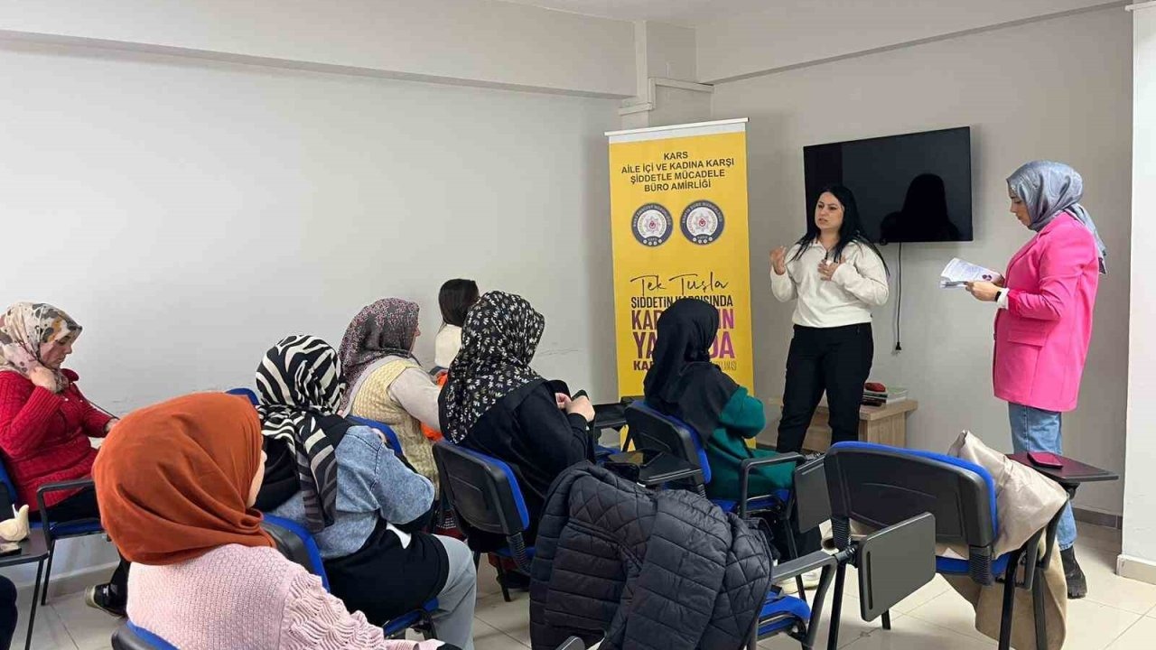 Kars’ta kadınlara KADES uygulaması tanıtıldı
