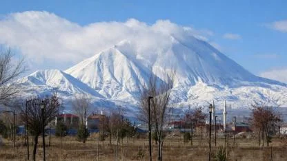 Kösedağ’ın karlı manzarası göz kamaştırdı (Videolu Haber)
